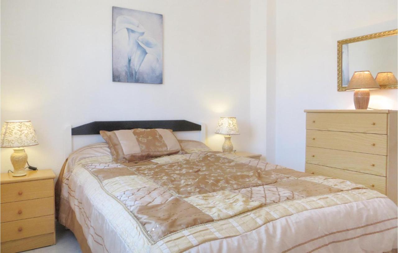 Amazing Apartment In Torrevieja With Kitchen Extérieur photo
